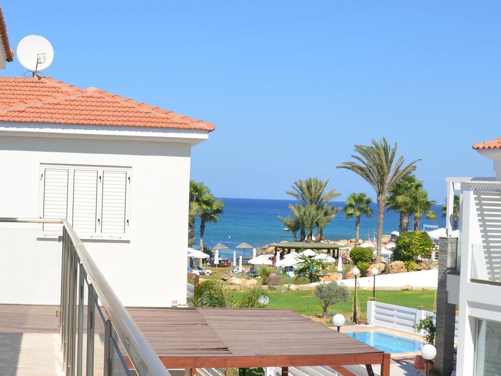 Athena Beach Villas Protaras Bagian luar foto